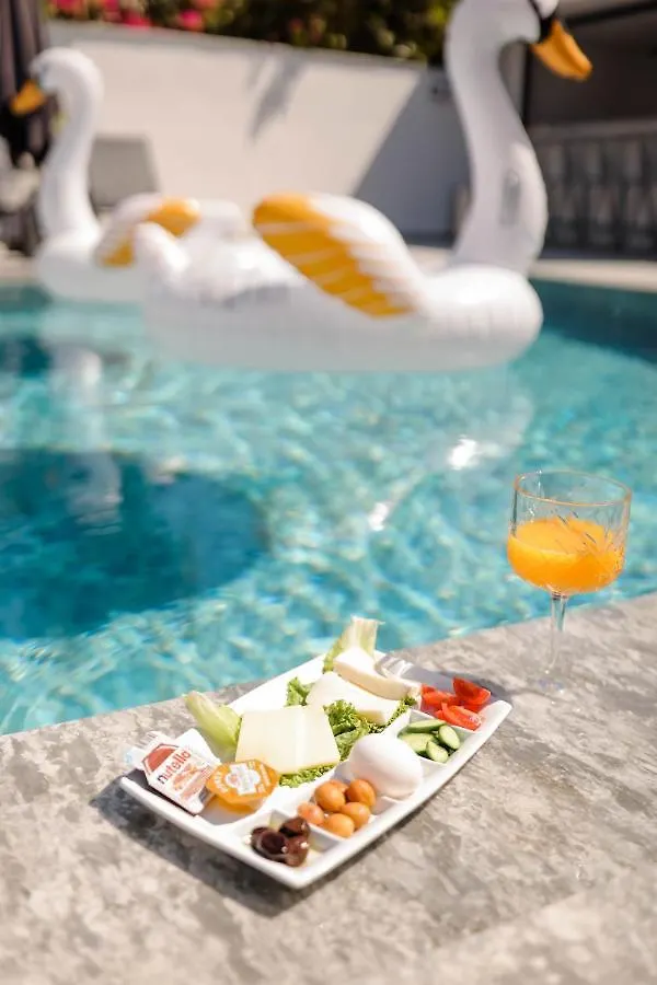 Swan Boutique Hotel Бодрум